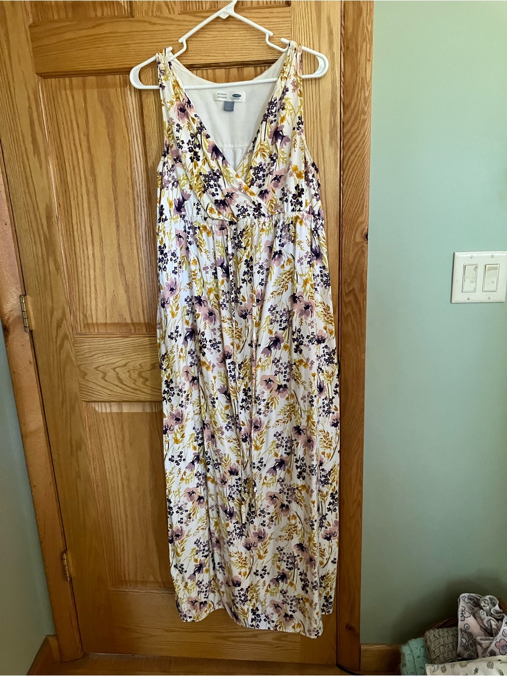 Floral V-Neck Maxi Dress in White and Yellow